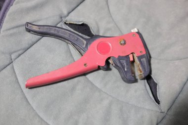 Kablo Striptizci Düz Kablolar, Elektrikçi sapı aracı