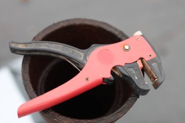 Kablo Striptizci Düz Kablolar, Elektrikçi sapı aracı