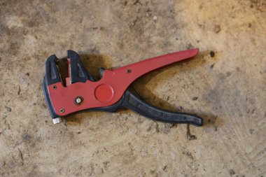 Kablo Striptizci Düz Kablolar, Elektrikçi sapı aracı