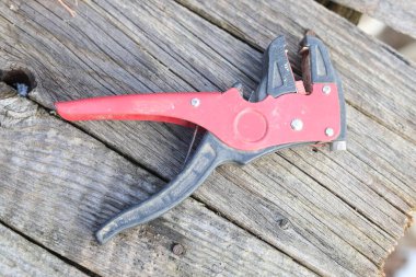 Kablo Striptizci Düz Kablolar, Elektrikçi sapı aracı