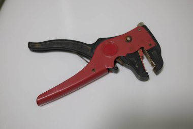 Kablo Striptizci Düz Kablolar, Elektrikçi sapı aracı