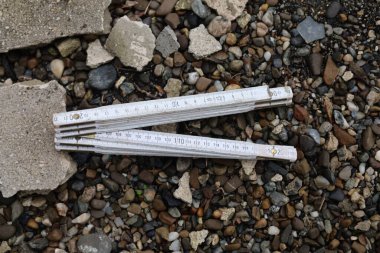 Eski kullanılmış ahşap marangozluk ölçüm aracı