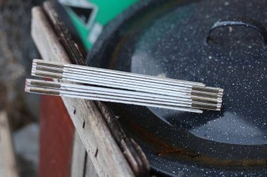 Eski kullanılmış ahşap marangozluk ölçüm aracı