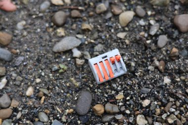 Elektrik işi için kablo bağlantısı, elektrik klempi