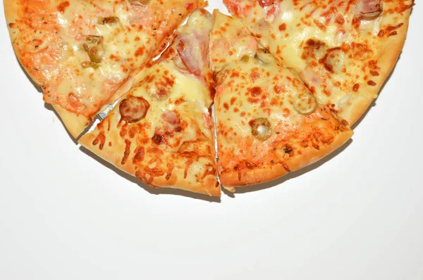 Pizza Aux Saucisses Tomates Fromage Juteux Nourriture Chaude — Photo