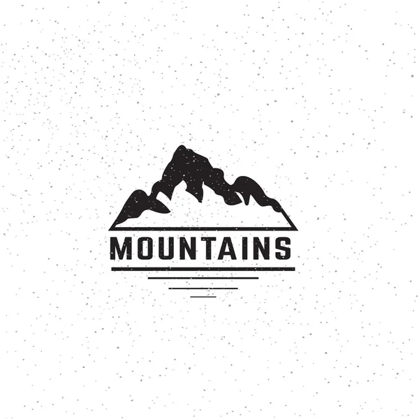 Góry Podróże logo szablon projektu. Logotyp twórczych koncepcji artystycznej. Ilustracja wektorowa. — Wektor stockowy