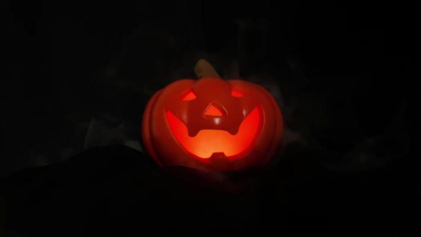 Halloween Jack Lantern Que Tienen Luz Humo Boca Con Fondo — Vídeos de Stock