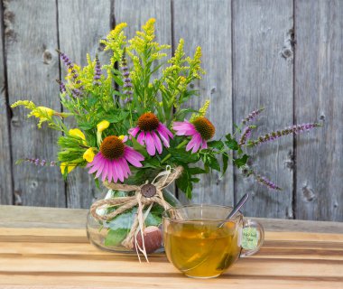 Solidago ve Ekinezya bitkisel çay.