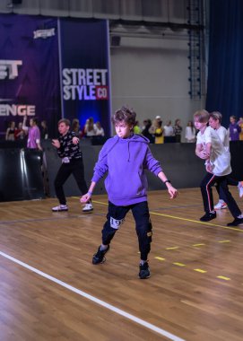 Dans Şampiyonası Sokak Stili Yarışması. Solo Pro Juniors Boys.