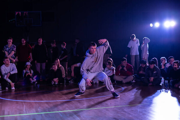  Dance Championship Street Style Challenge. Battles among pro dancers.