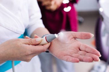 Tartar temizleme için ultrasonik Standalone diş pulu