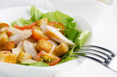 Sezar salata sosu closeup ile