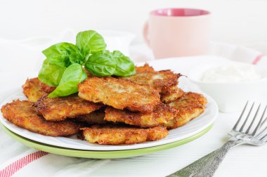 Tabak patates gözlemesi