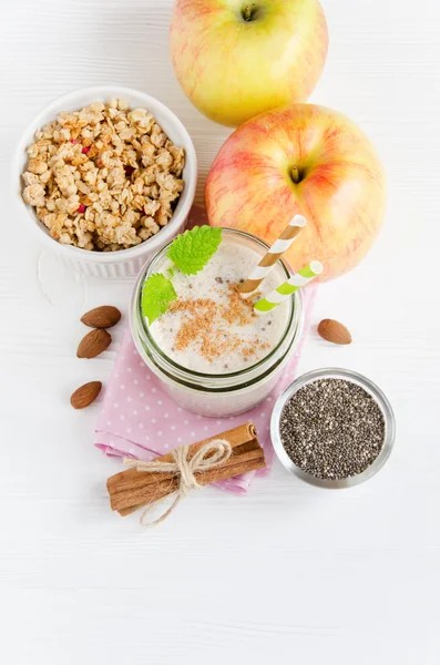 Milkshake chia seeds, oat flakes, top view — Stock Photo, Image