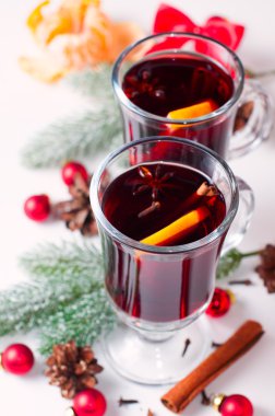 Noel dekorasyonu mulled şarap