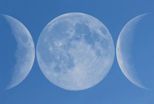 Księżyc Otoczony Przez Inne Księżyce Środku Czystego Nieba — Zdjęcie stockowe