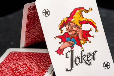 Oyun gecesi, whit friends oynamak, poker oyunu parası. Kazan ya da kaybet. Elin var..