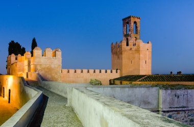 Espantaperros Kulesi, Badajoz