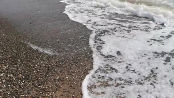 Tyrkysové Vlny Valí Přes Pláž Rychlý Pohyb Vln Čistá Čistá — Stock video