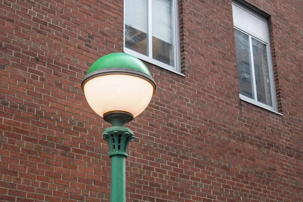 Nowy Jork Kultowa Zielona Kula Białego Światła Podziemnej Stacji Metra — Zdjęcie stockowe