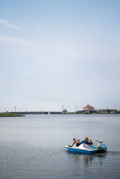 Säte Pedal Boat Med Canopy Med Extra Motordriven Elmotor Viken — Stockfoto