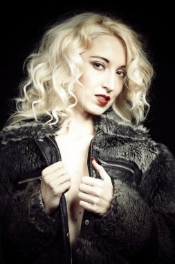 Studio sarışın yıldız