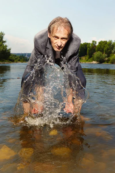 Manager Grey Suit Became Crazy Hot Weather Cooling River — Stok fotoğraf