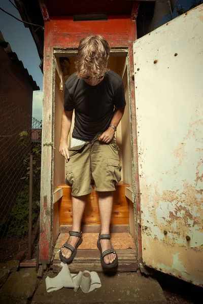 Man Leaving Wooden Toilet Latrine Summer Cottage — Stock Photo, Image