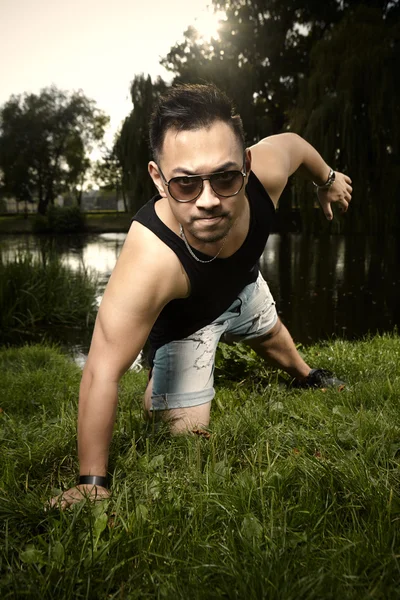 Asian man working out — Stock Photo, Image