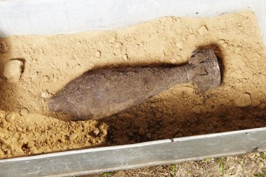 Find of mortar grenade clipart