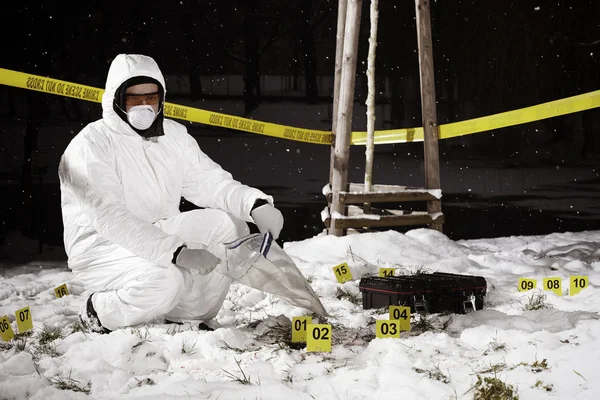 Violent crime in winter - investigation — Stock Photo, Image