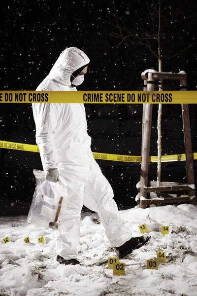 Leaving crime scene with evidences