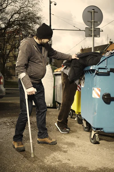 Get out of this trash cans — Stock Photo, Image