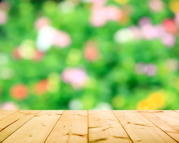 Terrazza in legno con sfondo sfocato e bokeh — Foto Stock