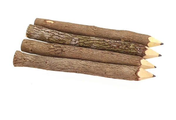 Bleistift Holzrinde isoliert auf weiß — Stockfoto