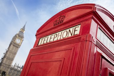 Londra telefon kulübesi ve big ben