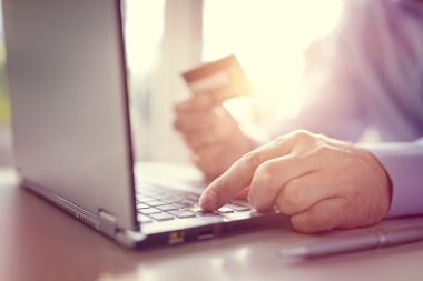 Kredi kartıyla online alışveriş