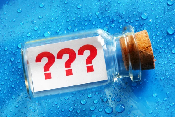 Question mark message in a bottle — Stock Photo, Image