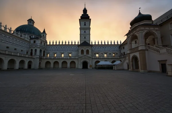 Sziluettjét castle — Stock Fotó