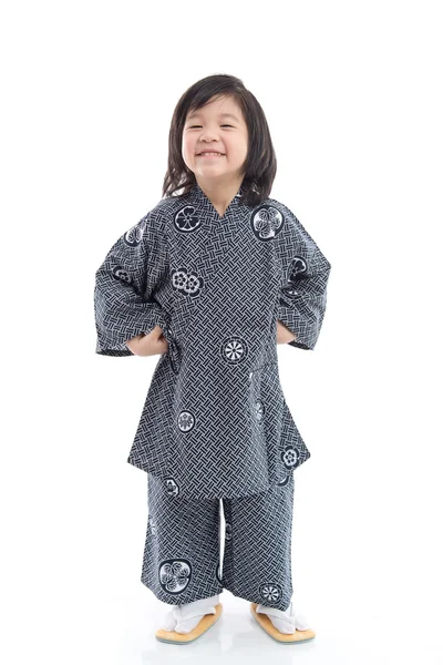 Happy asijské boy v kimonu na bílém pozadí — Stock fotografie