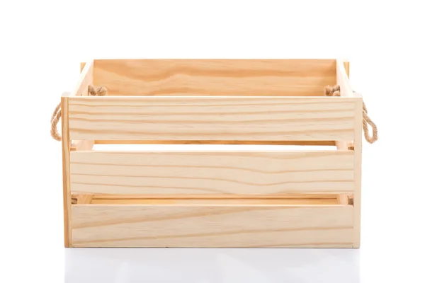 Caixa de madeira no fundo branco — Fotografia de Stock