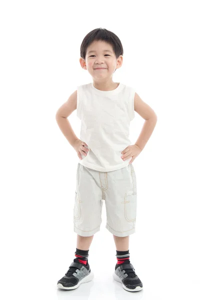 Щасливий маленький азіатський хлопчик на білому тлі — стокове фото