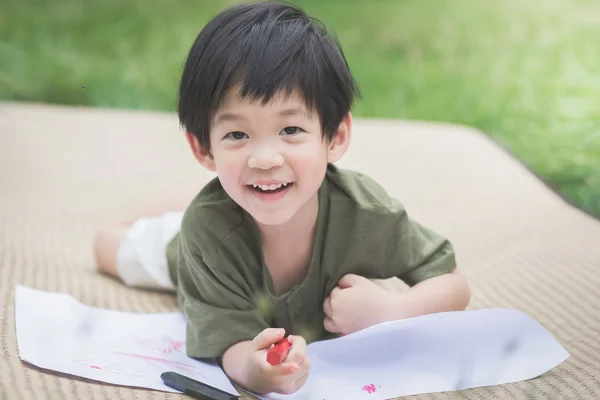 Disegno bambino con pastello — Foto Stock