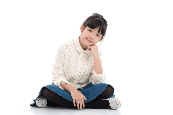 Schön asiatische Mädchen sitzen — Stockfoto