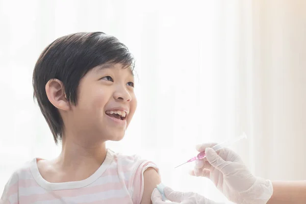 Asian Child Receiving Injection Vaccine Concept Fight Virus Covid Corona — Zdjęcie stockowe