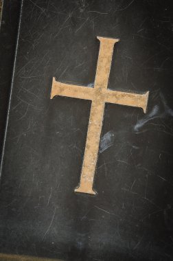 Siyah mermer taş çapraz 