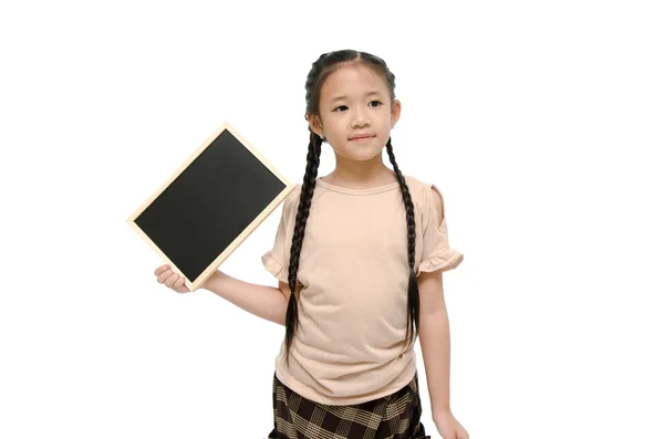Азіатська дівчина тримає чорну дошку — стокове фото