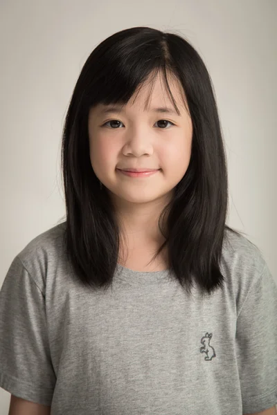 Retrato de bela menina asiática — Fotografia de Stock