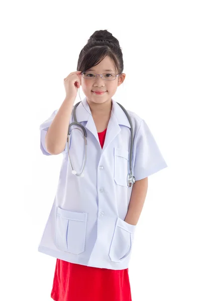 Krásná Asiatka v uniformě lékaři — Stock fotografie