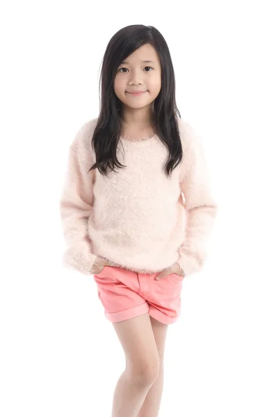 Piękny Azji dziewczynę stojącą na tle — Zdjęcie stockowe